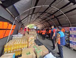 Percepat Respons Darurat Gempa NTT, IDSurvey Group Salurkan 2,4 Ton Bantuan melalui BNPB