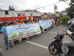 KAI Daop 2 Bandung Ingatkan Masyarakat Utamakan Keselamatan Saat Berada di Sekitar Area Operasional KA