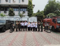 Kodim 0502/JU Kerahkan Water Canon Bersihkan Jalanan Dan SMAN 41 Dari Debu Vulkanik