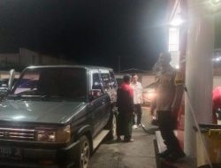 Jaga Kamtibmas dan Kamseltibcarlantas Polsek Kebayakan Polres Aceh Tengah Lakukan Pengamanan di SPBU
