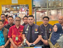 Polisi Cek Harga Pangan Komoditi Beras Di Jakarta Utara Dan Kepulauan Seribu
