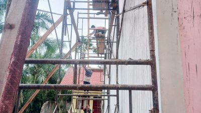 Tak Senang Di Tanya Dan Memfoto Tak Pakai APD ,Wartawan mendapat perlakuan yang Bar – Bar Pengawasan Di Pertanyakan