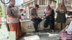 Bhabinkamtibmas Polsek Permata Sambangi Warga, Sampaikan Pesan Kamtibmas