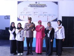 Kapolres Bener Meriah Bersama Ketua Bhayangkari Cek Dapur SPPG YKB, Pastikan Kualitas dan Kebersihan Makanan Terjaga