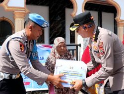 Sambut Hari Jadi Propam Polri ke-24, Propam Polres Bener Meriah Salurkan Bansos untuk Warga dan Lansia