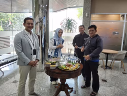 Semarak Hari Pelanggan Nasional, BRI BO Tanah Abang Sambut Nasabah Hangat dalam Balutan Wastra Nusantara
