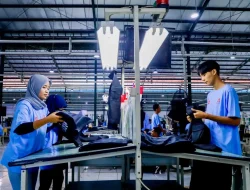 Akarsa Garment Indonesia: Solusi Penjahit Pakaian Pria Kustom Terpercaya di Jakarta Selatan