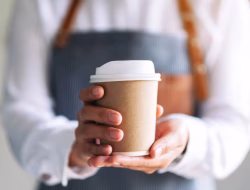 Tips Mengatur Pengeluaran untuk Kebiasaan Minum Kopi