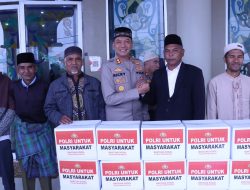 Jumat Berkah, Polres Bener Meriah Peduli Salurkan Bansos kepada Masyarakat Kurang Mampu di Kecamatan Permata