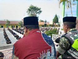 Babinsa Koramil 01/Bandar Pimpin Doa Bersama Untuk Kelancaran Siswa Kelas XII SMAN 1 Bandar Hadapi UTS