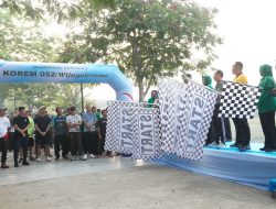 Sambut HUT TNI Ke- 81, Korem 052/Wijayakrama Gelar Olahraga Bersama Dan Fun Walk 5 KM Di PIK 2