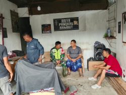Wujud Kepedulian Babinsa, Sertu Muslim Pererat Silaturahmi dengan Warga Desa Ramung Ara