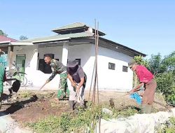 BABINSA KORAMIL 09/KETOL BERSAMA MASYARAKAT GOTONG ROYONG BERSIHKAN LINGKUNGAN MEUNASAH DI ACEH TENGAH