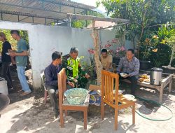 Sertu Sudirmanto Komsos Bersama Warga, Himbau Jaga Kebersihan Cegah Penyakit Saat Musim Hujan