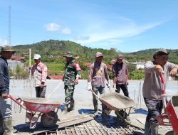 Babinsa Koramil 06/Jagong Laksanakan Karya Bakti Bersama Warga di Desa Telegesari