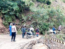 Longsor Tutup Jalan Nasional di Rusip Antara Aceh Tengah, Polisi dan Warga Bergerak Buka Akses