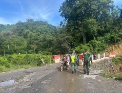 Anggota Koramil 01/Bandar Gelar Patroli Mobile Pantau Wilayah, Jembatan dan Potensi Bencana