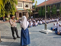 Tingkatkan Kesadaran Hukum Pelajar, Sat Lantas Polres Kuningan Sosialisasi Tertib Berlalu Lintas di SMAN 1 Kuningan