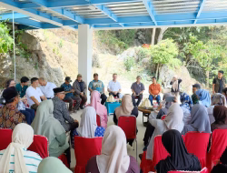 Pendapatan Wisata dan Anggaran Ekologis Bantu 300 Anak di Desa Tukamasea Bersekolah
