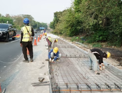 Optimalkan Kondisi Perkerasan Jalan, PT JMTM Lakukan Pekerjaan SFO dan Rekonstruksi di Tol Semarang